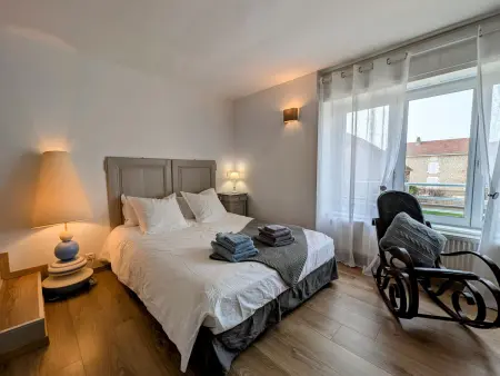 Gîte rénové XVIIIème siècle, animaux acceptés, jardin clôturé - Photo 12