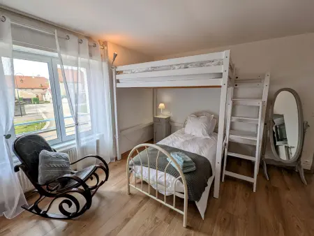 Gîte rénové XVIIIème siècle, animaux acceptés, jardin clôturé - Photo 14
