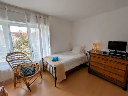 Gîte rénové XVIIIème siècle, animaux acceptés, jardin clôturé - Photo 19