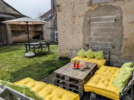 Gîte rénové XVIIIème siècle, animaux acceptés, jardin clôturé - Photo 23