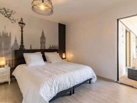 Gîte moderne et lumineux à Gy avec grand salon, jardin et jeux pour enfants - Photo 3
