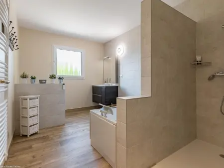 Gîte moderne et lumineux à Gy avec grand salon, jardin et jeux pour enfants - Photo 22