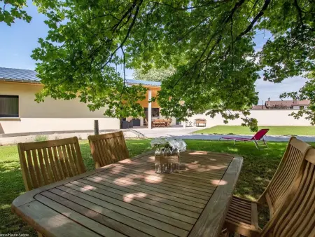 Gîte moderne et lumineux à Gy avec grand salon, jardin et jeux pour enfants - Photo 33