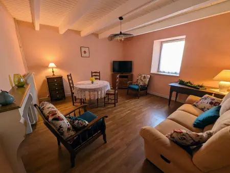 Gîte familial rénové avec jardin au cœur de la Vallée de la Saône - Photo 2