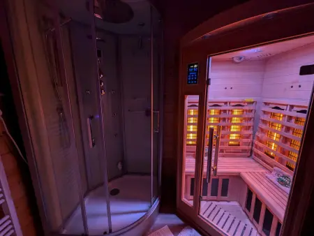 Chalet détente avec spa et sauna près des 1000 Étangs - Photo 3