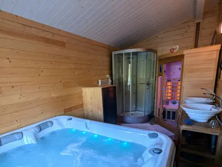 Chalet détente avec spa et sauna près des 1000 Étangs - Photo 8