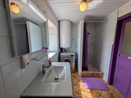 Gîte familial 6 pers avec billard et salle de jeux - Photo 3