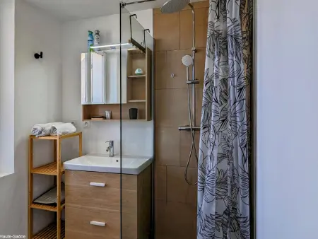 La ville à la campagne - Appartement rénové à Héricourt - Photo 4