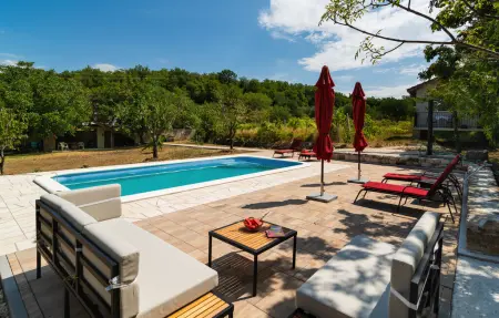 Maison 4 personnes à Omis - Photo 1