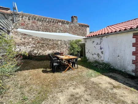 Maison rénovée au cœur de Brem, 4 couchages, jardin, WIFI - Photo 1