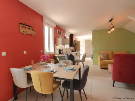 Maison individuelle avec jardin clos et recharge électrique à Gacé - Photo 2
