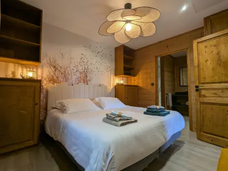 Lodge élégant avec spa privatif et espace bien-être - Photo 7
