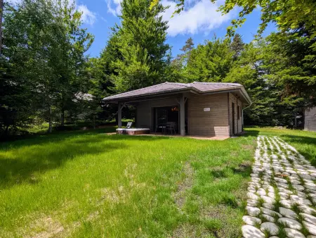 Lodge élégant avec spa privatif et espace bien-être - Photo 12
