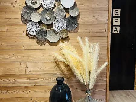 Lodge élégant avec spa privatif et espace bien-être - Photo 27