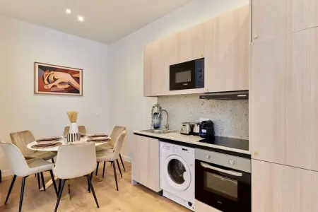 LILAS 2, Appartement élégant climatisé – Buttes-Chaumont - Photo 5