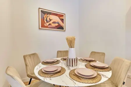 LILAS 2, Appartement élégant climatisé – Buttes-Chaumont - Photo 6