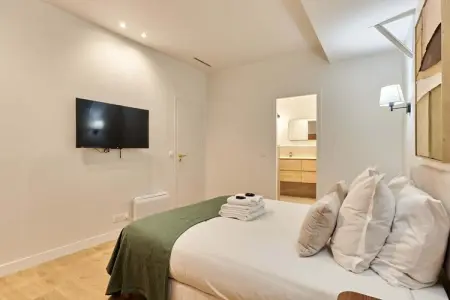 LILAS 2, Appartement élégant climatisé – Buttes-Chaumont - Photo 9