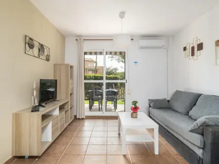 Confort et intimité à Chiclana : 2 chambres, jardin privé, animaux admis - Photo 2