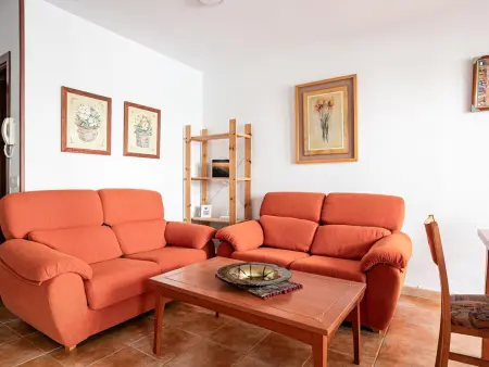 Maison mitoyenne élégante près de la plage avec piscine et parking - Photo 6