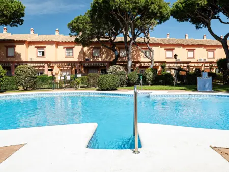Maison mitoyenne près de la plage à Chiclana de la Frontera - Photo 1