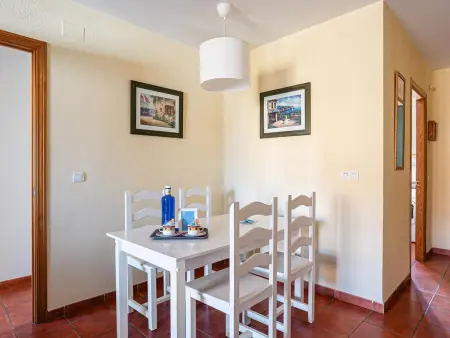 Charmant appartement à Chiclana avec piscine et parking - Photo 5