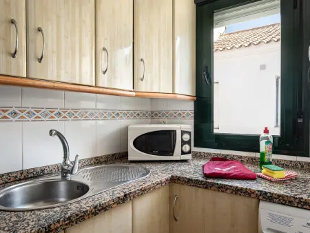Charmant appartement à Chiclana avec piscine et parking - Photo 8
