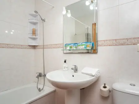 Charmant appartement à Chiclana avec piscine et parking - Photo 14