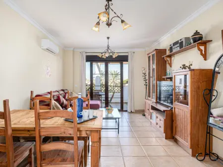 Appartement familial à Chiclana de la Frontera avec climatisation et Wi-Fi - Photo 4