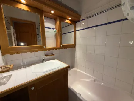 Appartement 3 pièces, 6 pers, terrasse sud, 2 salles de bain - Photo 2