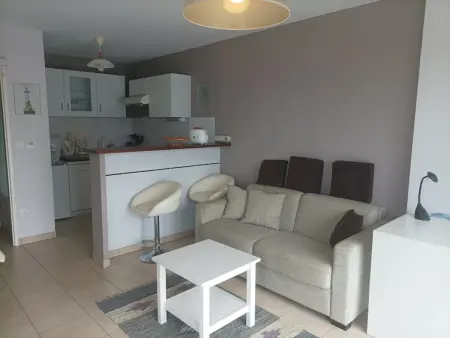 Le Croisic - T2 Confortable, 2-4 Couchages, Animaux Admis, Parking - Photo 3