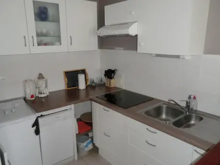 Le Croisic - T2 Confortable, 2-4 Couchages, Animaux Admis, Parking - Photo 4