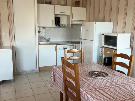 Appartement 2 chambres proche gare et commerces avec garage - Photo 5