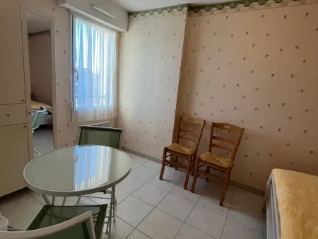 Appartement 2 chambres proche gare et commerces avec garage - Photo 8