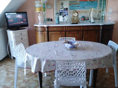 Appartement au 1er étage avec terrasse - 2 chambres, 4 personnes, parking face à la mer - Photo 8