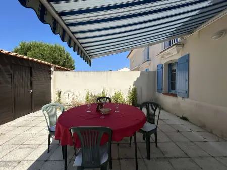 Pavillon près de l'océan avec piscine chauffée sécurisée - Photo 5