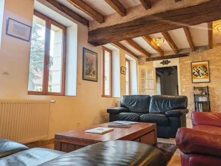 Maison typique en Berry avec fibre et cour privée - Photo 9