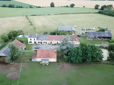 Maison typique en Berry avec fibre et cour privée - Photo 10