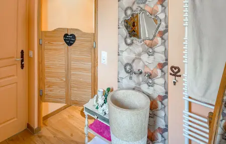 Gite avec piscine et jacuzzi, Maison 8 personnes à Seigy - Photo 23