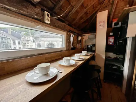 Le Cent Quarante, Logement insolite large de 140cm au cœur de Spa - Photo 7
