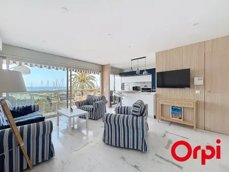 Studio moderne avec terrasse, climatisé, WIFI, 2 couchages à Menton - Photo 1