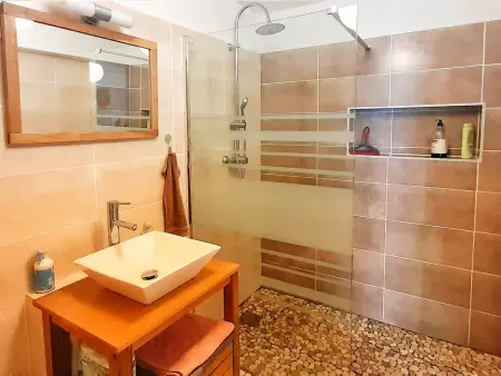 Studio calme pour deux personnes, accès PMR, proche golf et plages - Photo 3