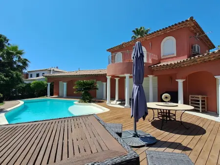 Superbe villa avec piscine privée à Fréjus, Villa 6 personnes à Fréjus - Photo 3