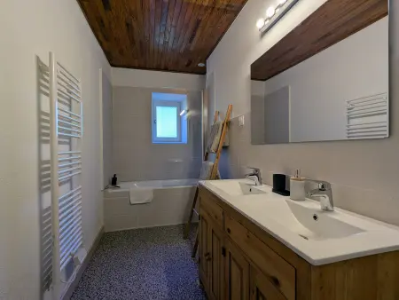 Gîte de caractère rénové, jusqu'à 10 pers., jardin privé, Haute-Loire - Photo 8