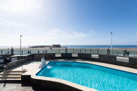 Las Burras Beach terrace&pool By CanariasGetaway, Maison près de Playa de Las Burras, vue mer - Photo 23