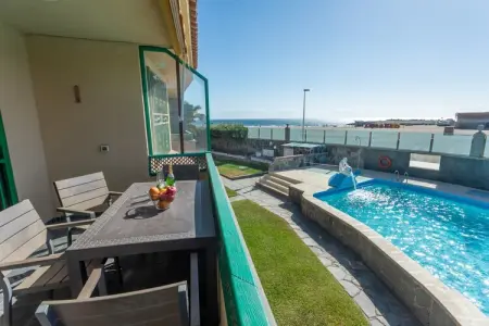 Las Burras Beach terrace&pool By CanariasGetaway, Maison près de Playa de Las Burras, vue mer - Photo 30
