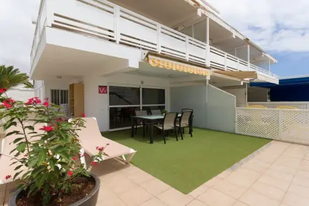 Las Adelfas South Beach 1 By CanariasGetaway, Maison à San Agustín près de la plage - Photo 4