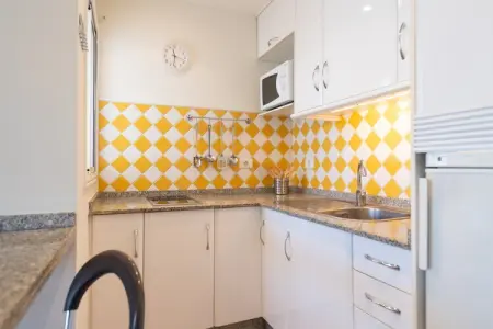 Las Adelfas South Beach 5 By CanariasGetaway, Appartement près de la plage San Agustín - Photo 4