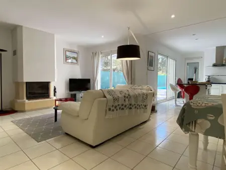 Maison avec Piscine Privée, Jardin et Parking - Saint-Pierre d'Oléron - Photo 2