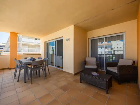 Appartement spacieux à 150m de la plage avec parking et climatisation - Photo 1