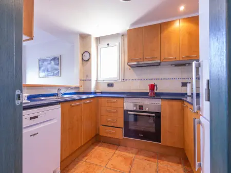 Appartement spacieux à 150m de la plage avec parking et climatisation - Photo 5